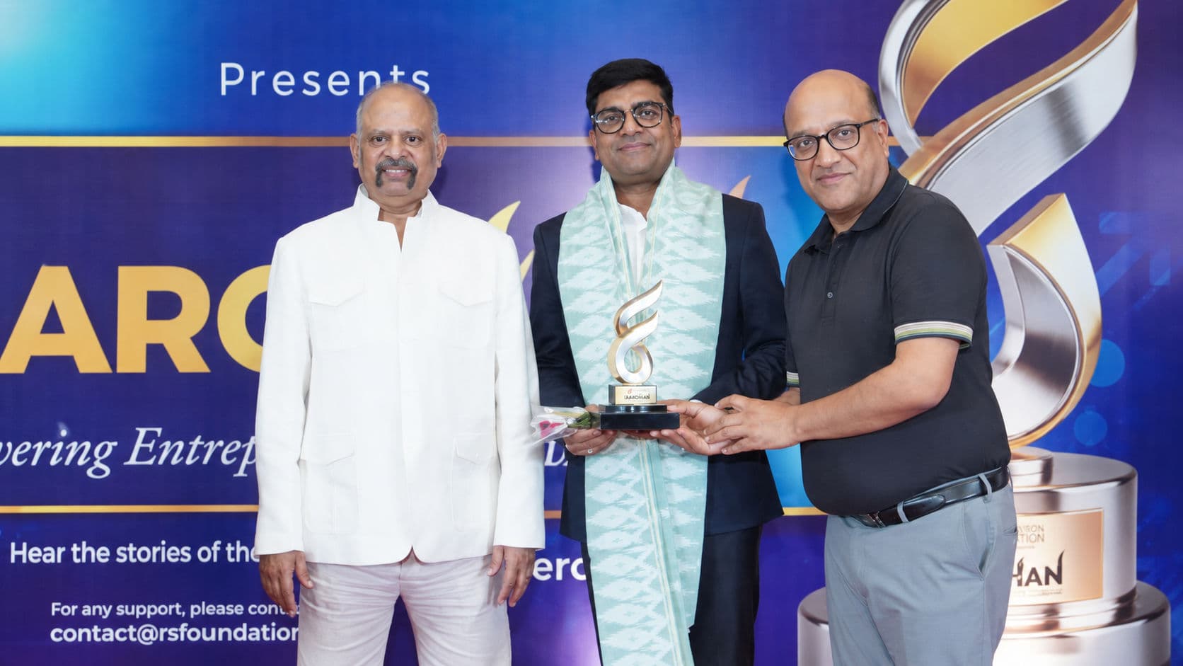 CA Sanjay Goyal Honoured for Excellence in Entrepreneurship by Rajiva Sinha Foundation